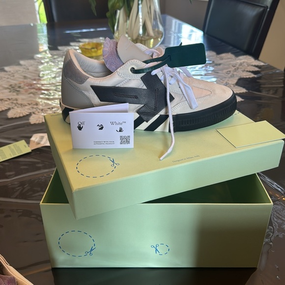 SOLDDD. NWT Off White Sneakers - Picture 5 of 13